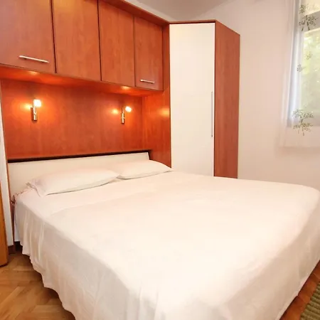 With Wifi - 9073 Apartment
